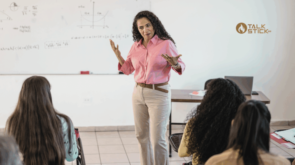 Neste artigo, Stella Gullo reflete sobre o que os professores nos ensinam sobre comunicação com propósito — e como suas práticas podem inspirar líderes e profissionais a desenvolverem uma fala mais empática, clara e transformadora.