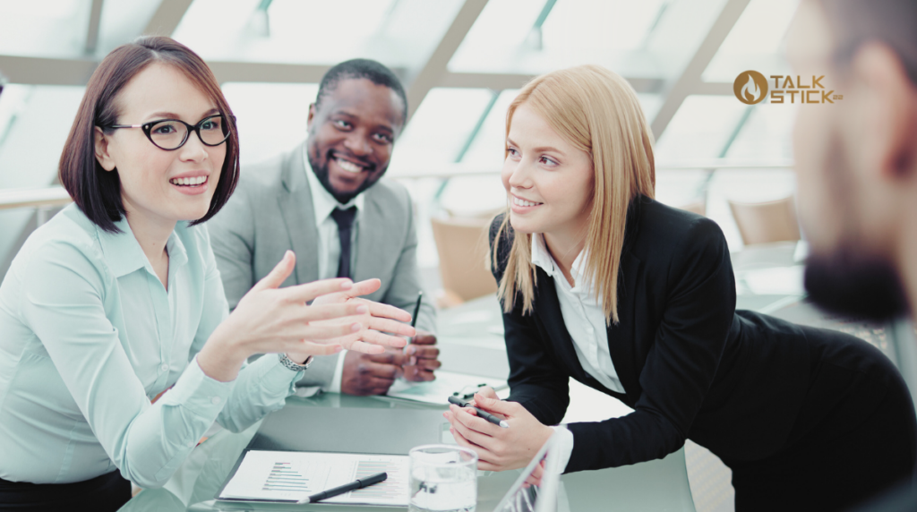 Neste artigo, Stella Gullo reflete sobre o papel da comunicação de final de ano na liderança e mostra como gestores podem usar esse momento para reconhecer esforços, fortalecer vínculos e preparar emocionalmente as equipes para o próximo ciclo.